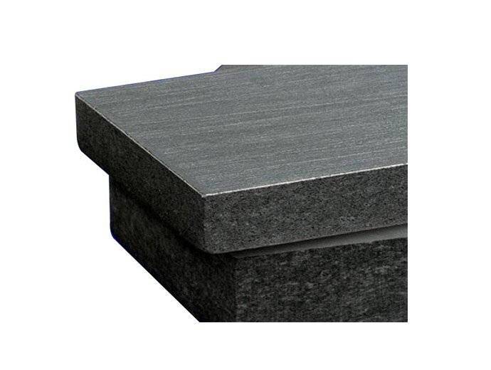 Rigid integrated graphite felt (149)